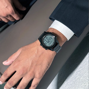 SKMEI - 1667 - Qibla Azan Time Reminder Prayer Watch - Black / white image 3