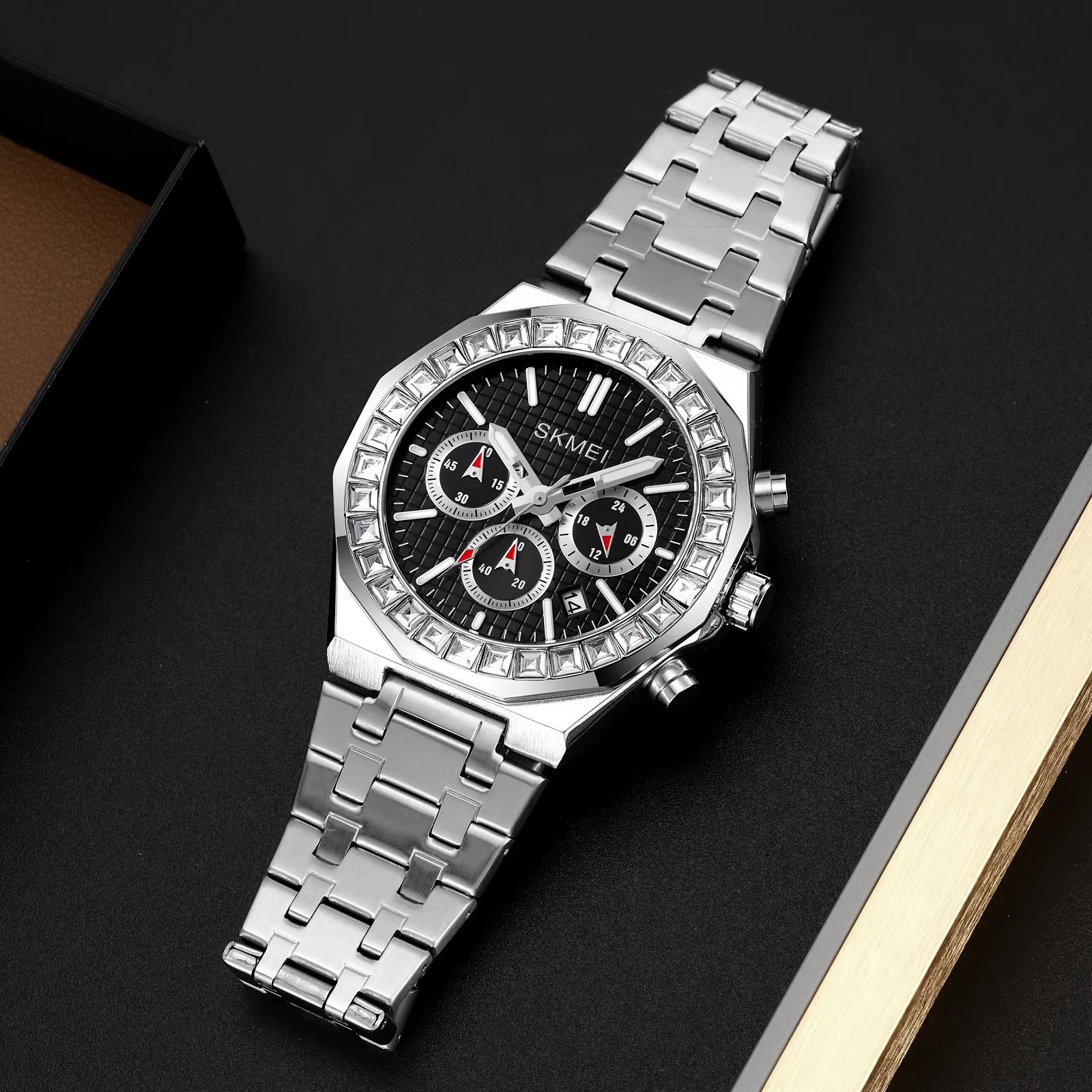 SKMEI - 2380 - High Quality Luxury Watch - Silver/Black image 2