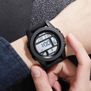 SKMEI 1906 Bold Digital Sports Watch - Black/White