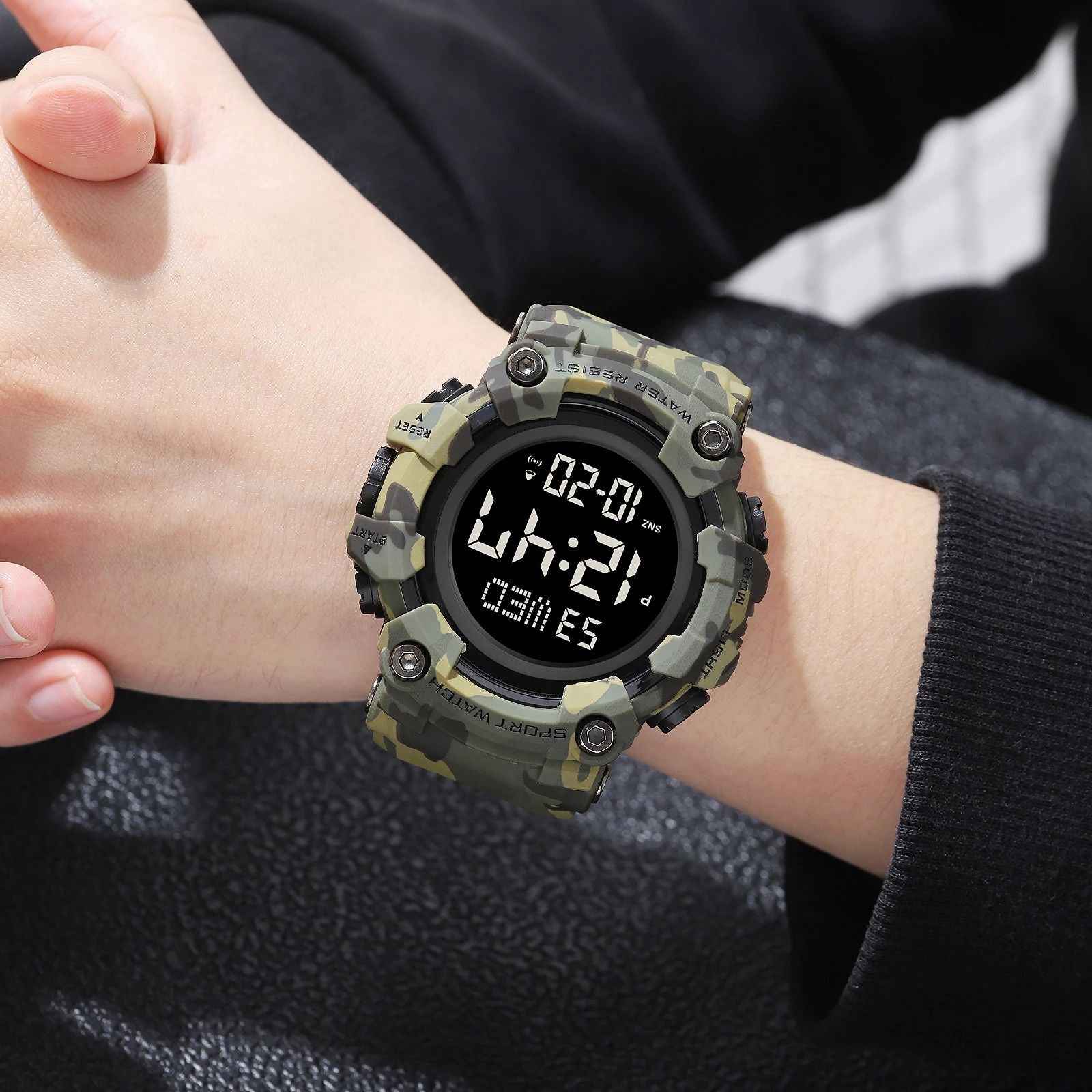 SKMEI 1968 Rugged Digital Sports Watch - GreenCamo