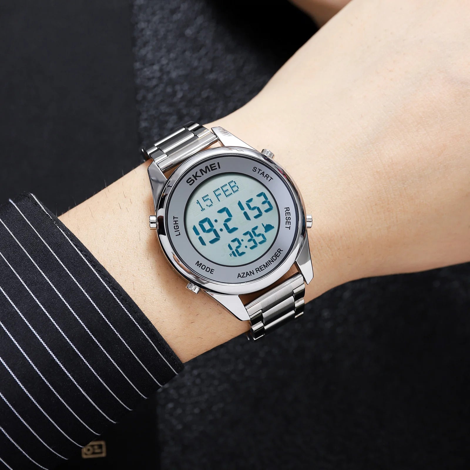 SKMEI - 1861 - Qibla Azan Time Reminder Prayer Watch - Silver/white image 3