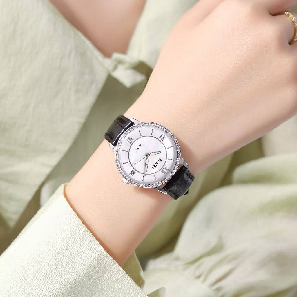 Skmei - 2253 - Diamond Decorated Lady Gold Watch - Black/Silver image 1