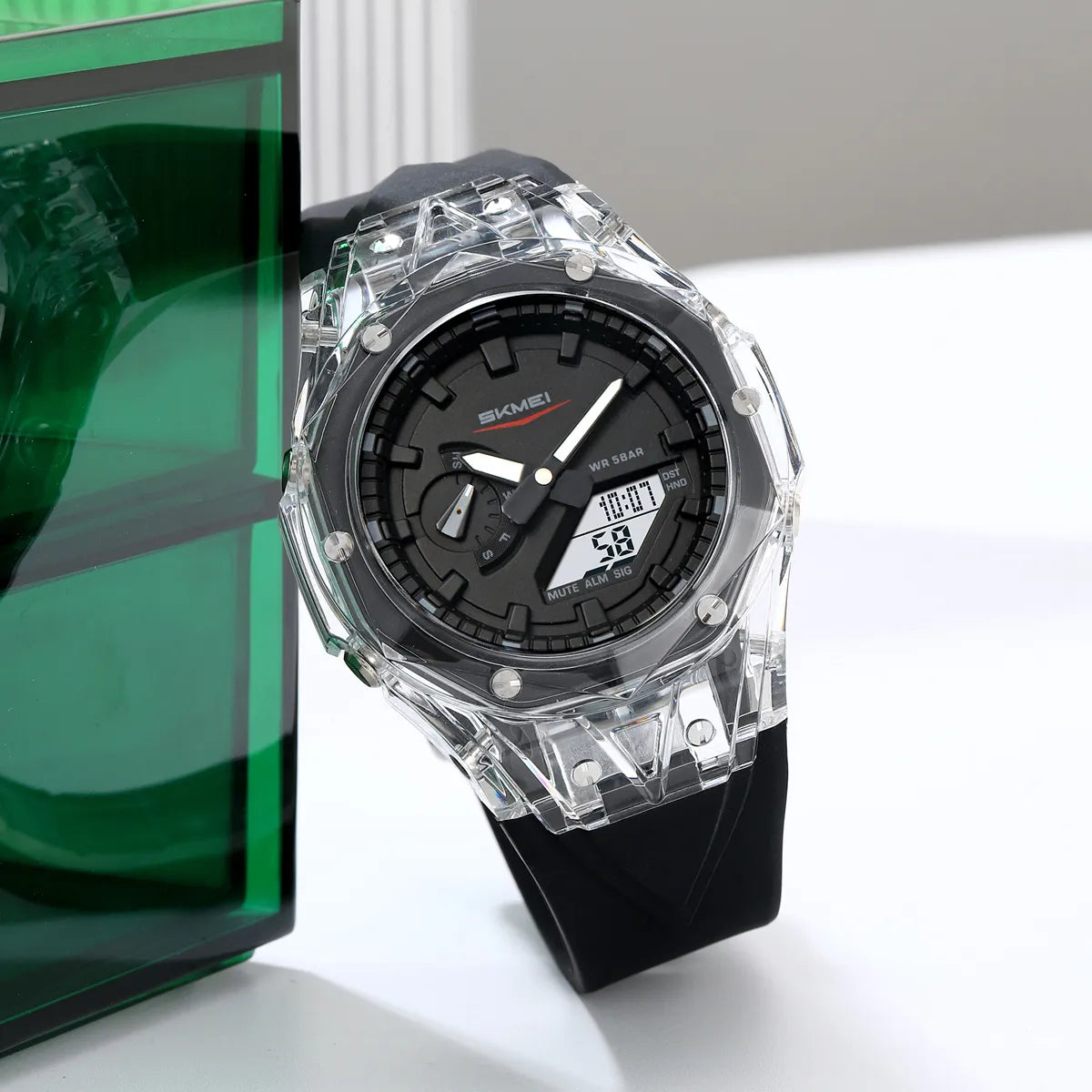 SKMEI 2411 Waterproof 50m & 50+ Timezone Watch - White/Black