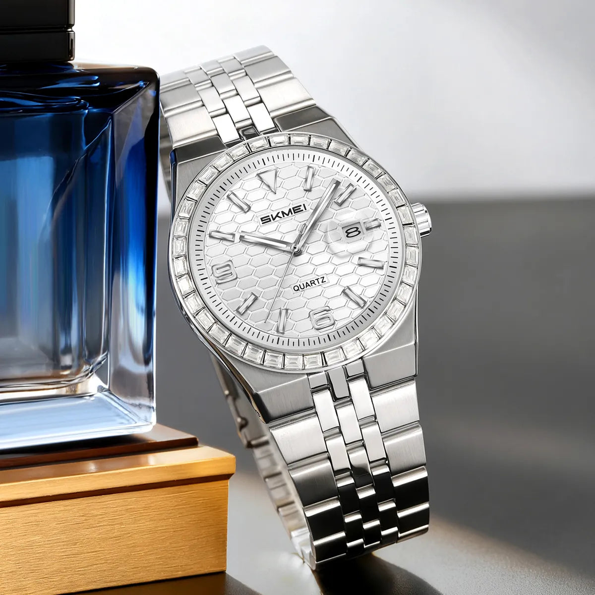 SKMEI 2655 Luxury Quartz Watch - Silver/Silver