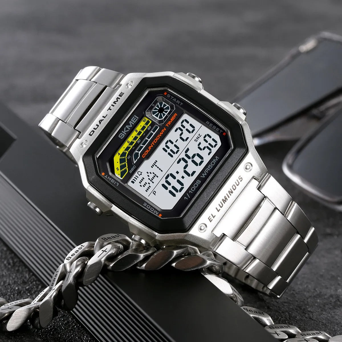 Skmei 2307 – Digital Sports Watch – Silver/Steel image 1