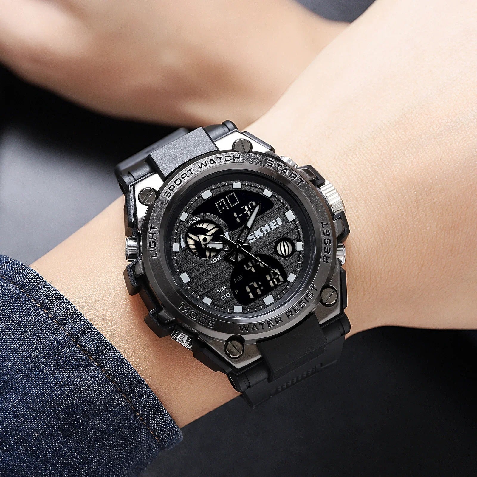 SKMEI 2031 Rugged Digital Sports Watch - Black image 6