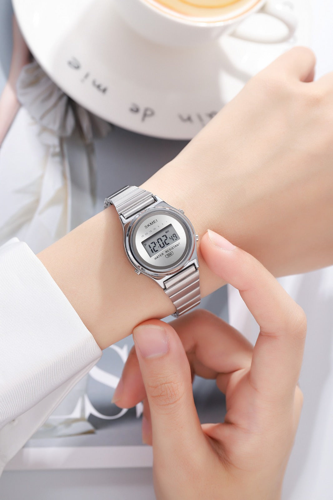 SKMEI - 2521 - Women Digital Stainless Steel Watch - silver/silver image 1