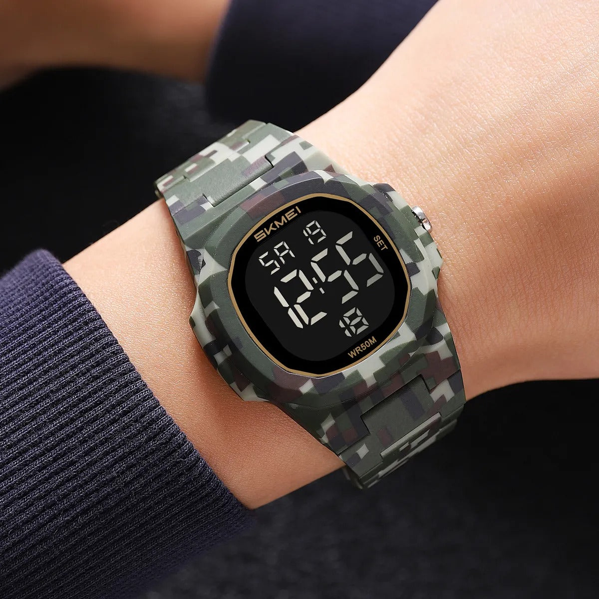 SKMEI 2428 Digital Casual Sports Watch - armygreen/camo image 2
