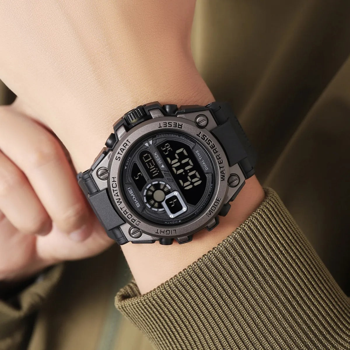 SKMEI 2318 Rugged Digital Sport Watch - black/black image 2