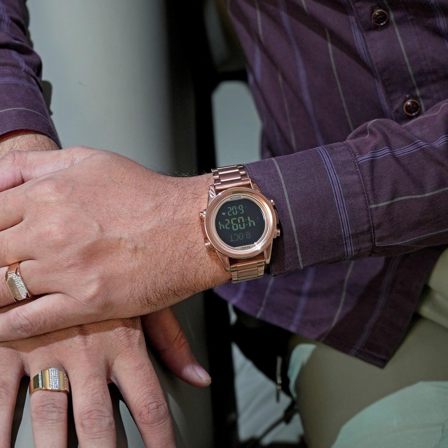 SKMEI - 1667 - Qibla Azan Time Reminder Prayer Watch - Rose gold/black image 3