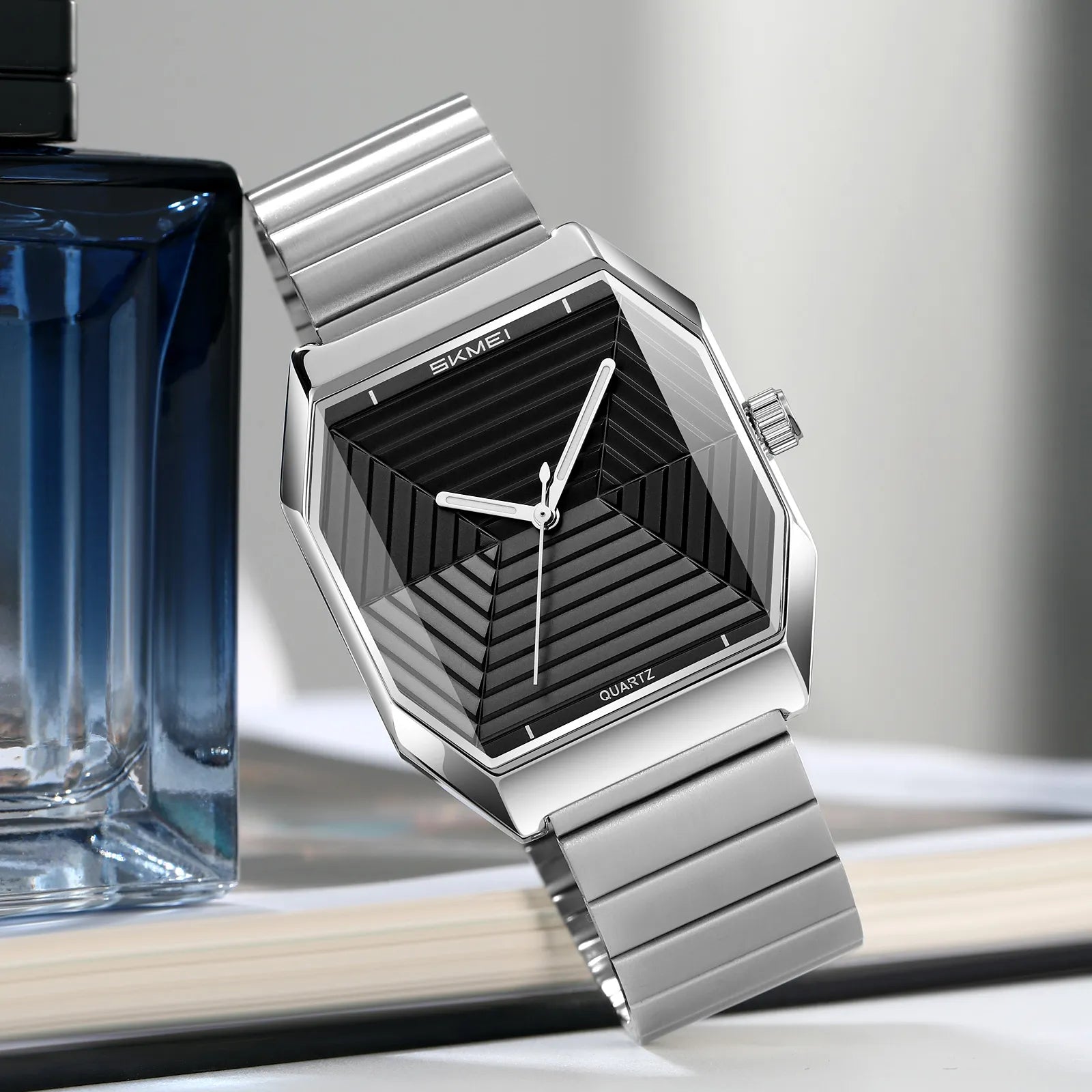 SKMEI 9393 Modern Geometric Steel Watch - Silver/Black