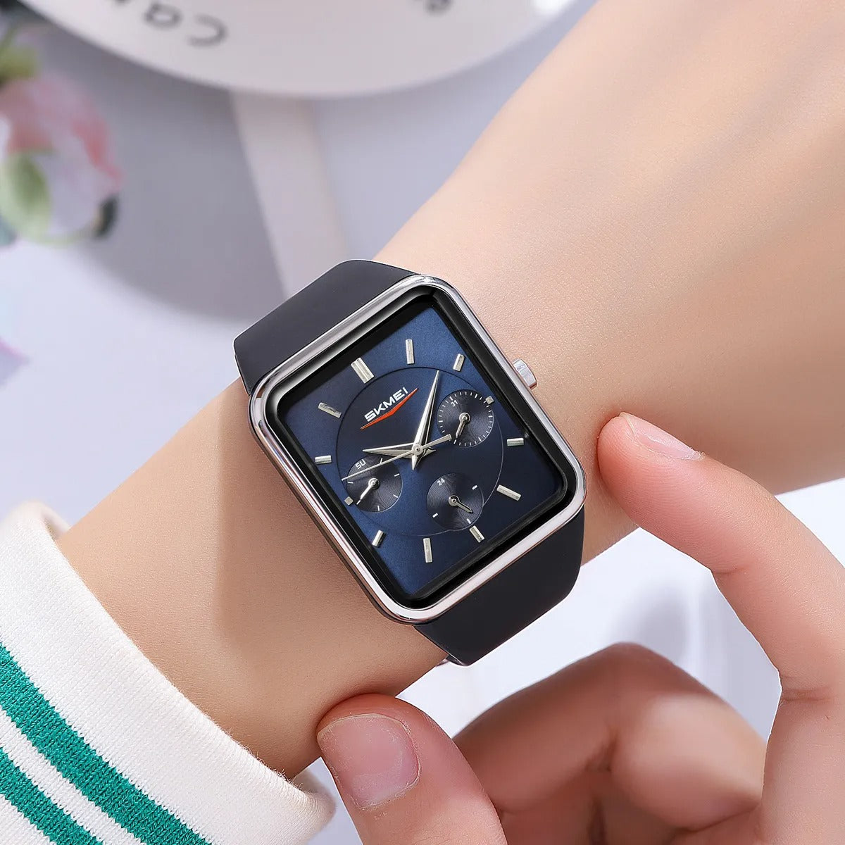 Skmei – 2323 – Women Elegant Silicon Strap Watch – Black / Blue image 1