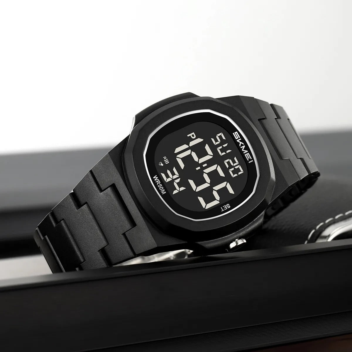 SKMEI 2428 Digital Casual Sports Watch - Black/black image 1