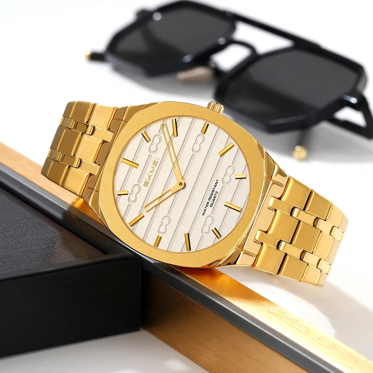 SKMEI - 9372 - Imperial Time Quartz Watch - Gold/Silver image 1