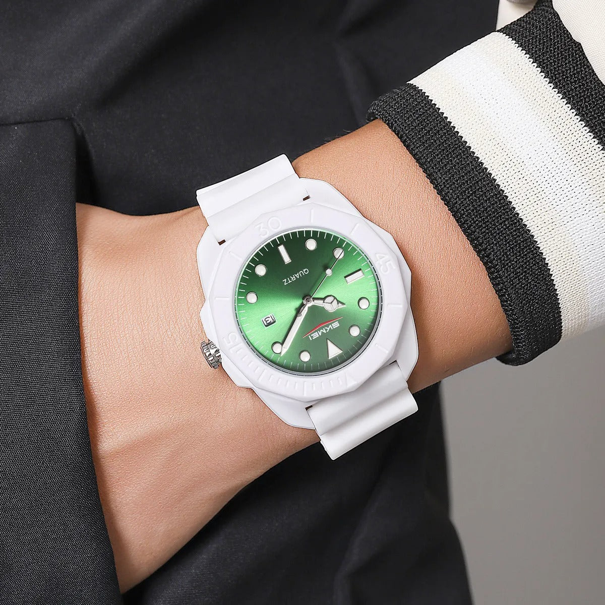 Skmei - 2393 - Quartz Analog Silicone Strap Watch - white/green image 2