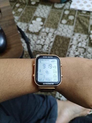Skmei - 1888 - Step Count Pedometer Digital Dial Stainless Steel Strap Watch for Men - Silver photo review